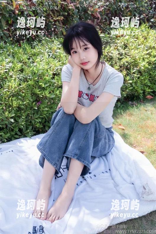 甜予摄影-思思 甜予摄影 - 思思给兔女郎加了点‘个人特色’?在线美图总让人百看不厌。