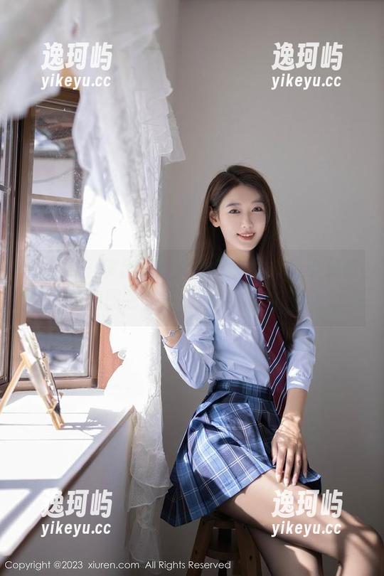 秀人网 - 拿出你的爆米花，翻开星小兔Meetu的图包，立刻开启观剧模式吧。