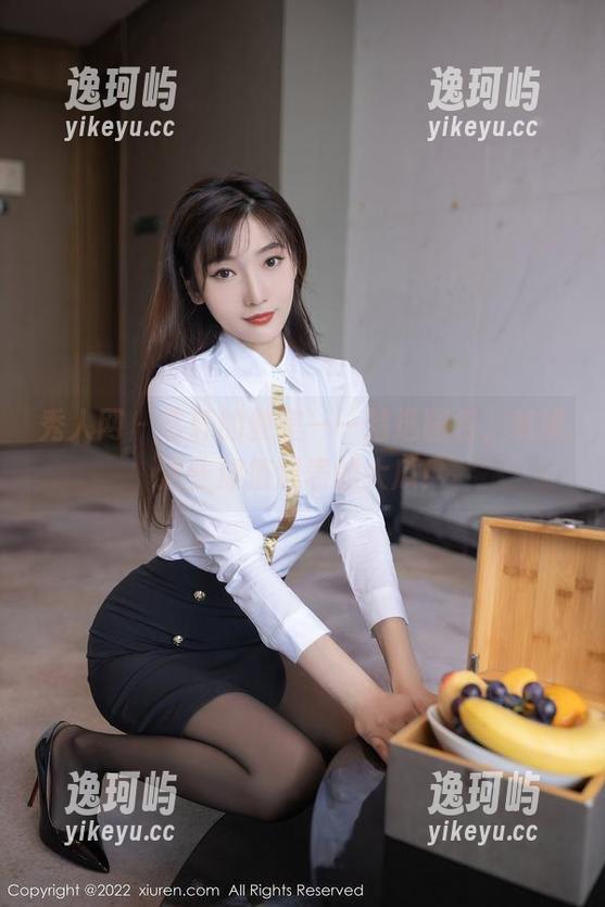 秀人网 - 艺轩的教室——精选图包，瞧瞧这些颜值爆表的大瓜！