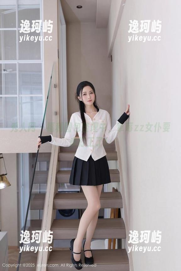 秀人网-草莓zz 秀人网 - 福利图包整理中,草莓zz女仆要来打工了!
