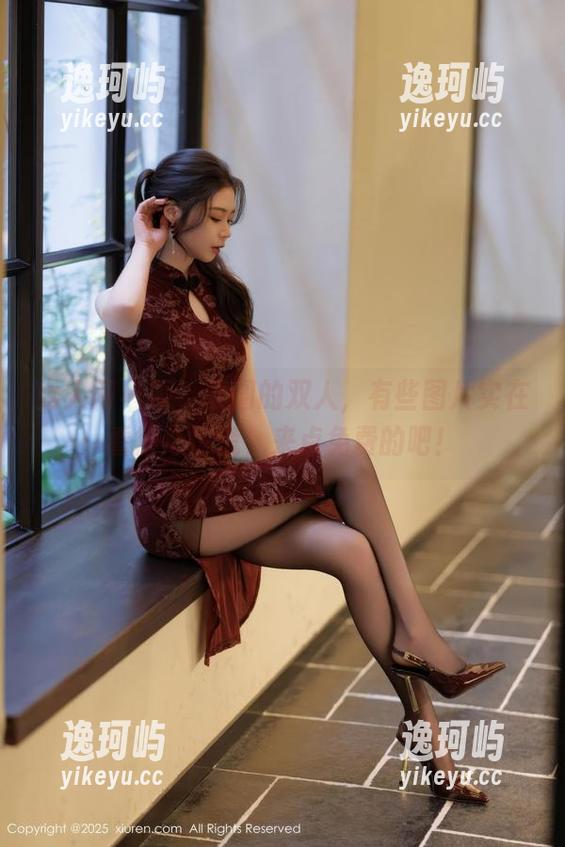 秀人网-袁圆 秀人网 - 呃,袁圆的双人,有些图片实在看得心慌慌,来点免费的吧!
