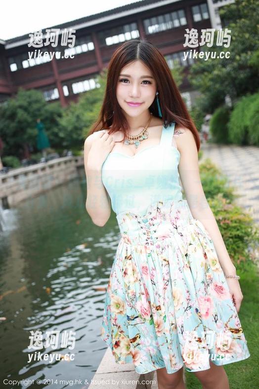 美媛馆-Cris_卓娅祺 美媛馆 - 短裙与Cris_卓娅祺:一组图片合集,风儿轻轻拂过,满眼都是春意。