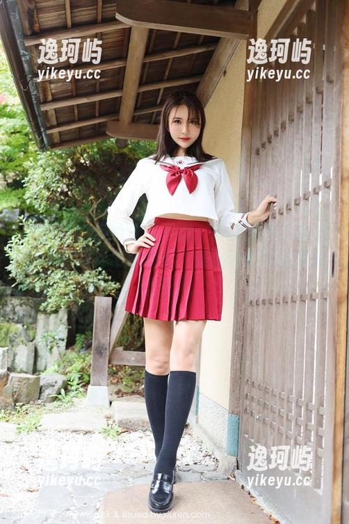 美媛馆-王馨瑶yanni 美媛馆 - 你绝对想不到:体操服的王馨瑶yanni其实也能搞怪!美图带你轻松变身壁纸风。