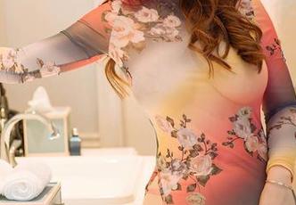 花漾show – 不走寻常路，尤妮丝egg的办公室写真评论会开始啦！