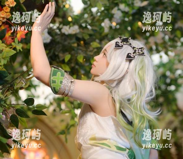 莱可Raika的定制天使：照片里有没有偷偷带着啥？