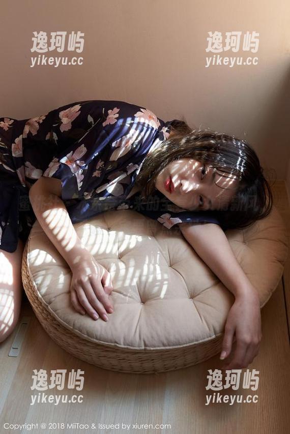 蜜桃社 - 木奈奈带来的全套少女清新风，下载一定要留点余地！