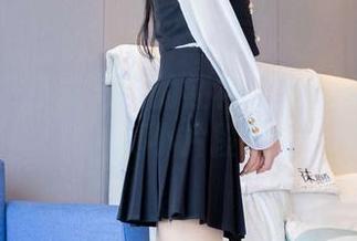 袜啵啵 – 小安与她的红裙：无圣光下的写真小片段