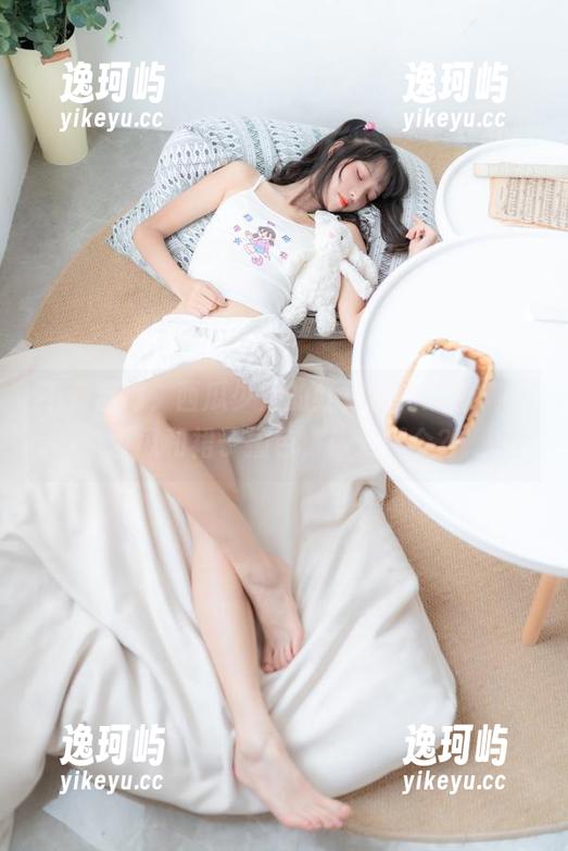 不看后悔，西瓜少女的红裙装高清图集，西瓜和裙子撞色，你爱哪个？