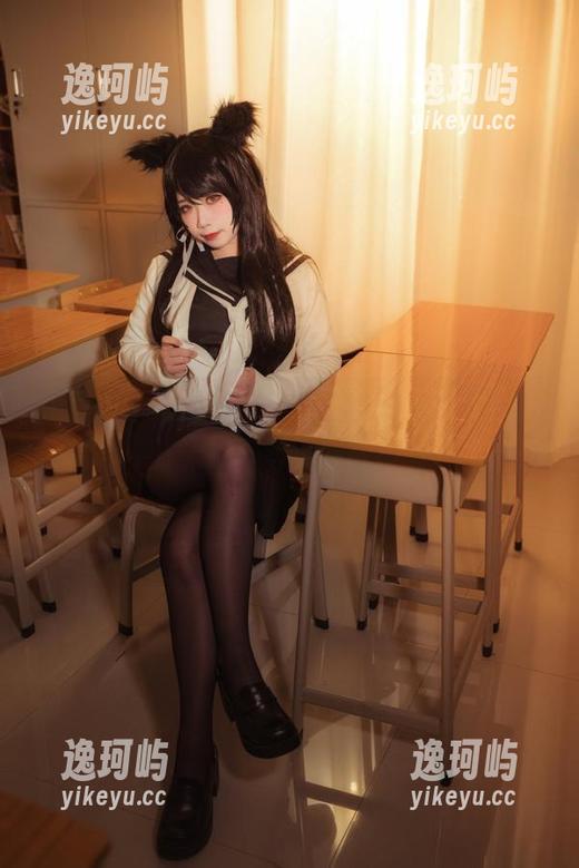 来自贞子蜜桃的美脚图集，你是否也像我一样，有点脸红？