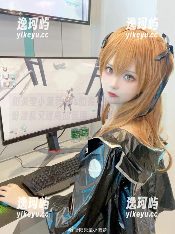 阳炎型小菠萝cos的黑呆满破，图片里那份凌乱又迷离的氛围，是要让我考虑人生选择吗？