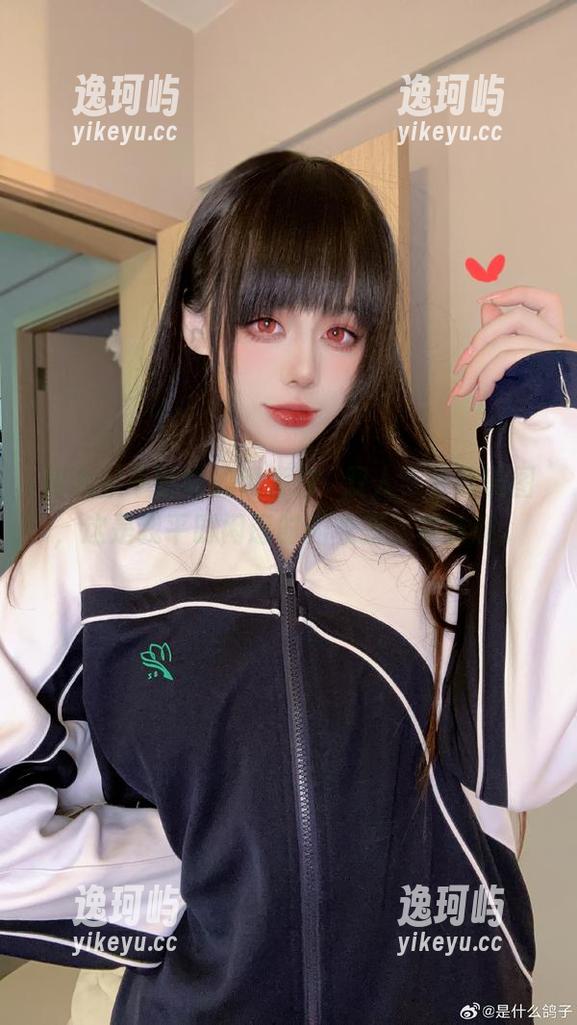 阿九从不咕咕的镇海白黒双人，下载美图，这是我平时闲逛时的收获，真有趣。