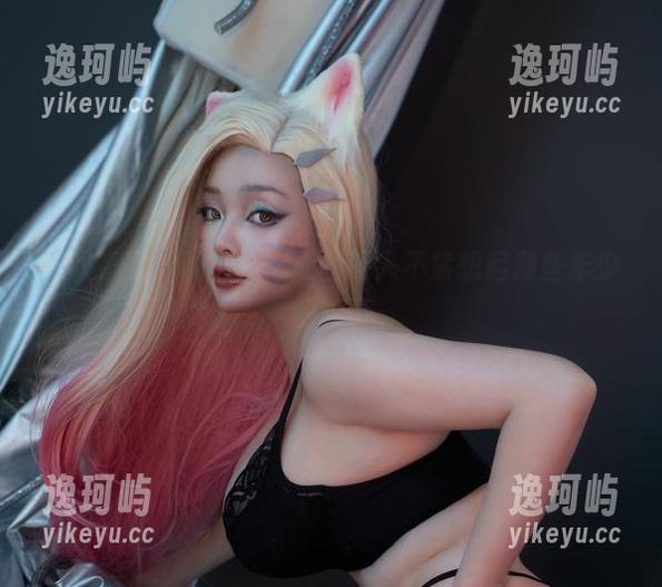 阿寨寨和她的棉袜，原图让人不禁想起那些年少的趣事