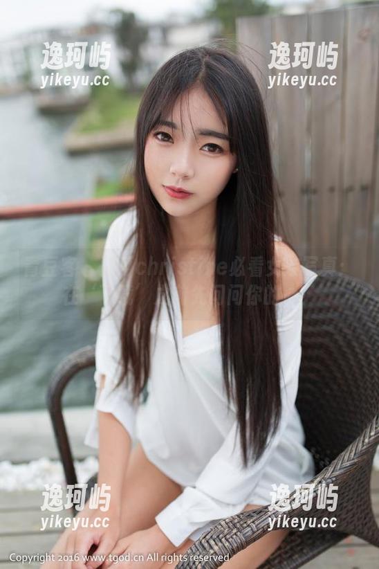 青豆客 - 黄可christine必看女友写真：在‘下载’之前先问问你的心！