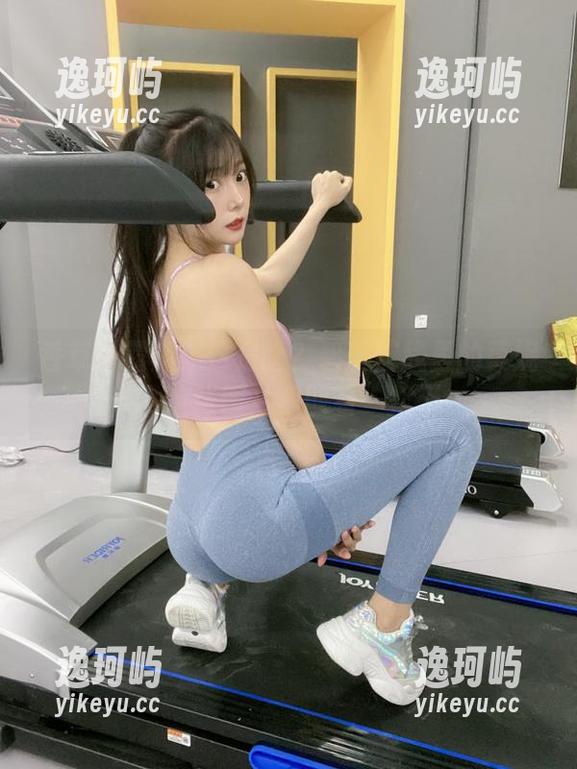 香草喵露露 香草喵露露:这是啥?碧蓝航线里的莫妮卡,这张图片我能看一整天。