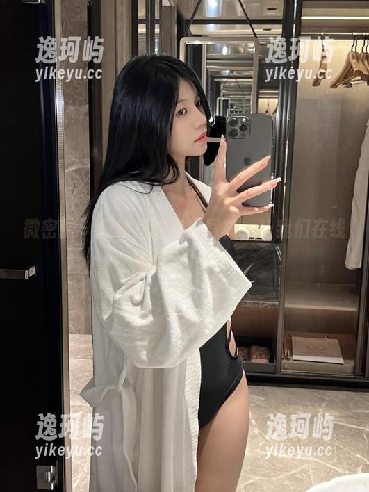 微密圈 - 鱼神鱼的黑白写真，让我们在线骚动一下吧！