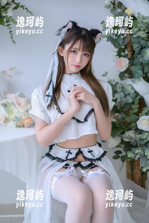 美图秀：鳗鱼霏儿红发魔女，其实她在跟我打招呼嘛？