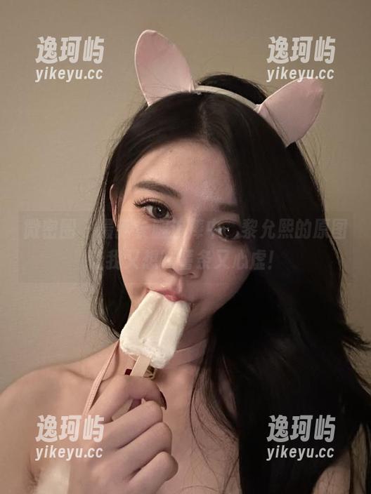 微密圈 - 最新长腿追捧中，黎允熙的原图让我又想吃薯条又心虚！